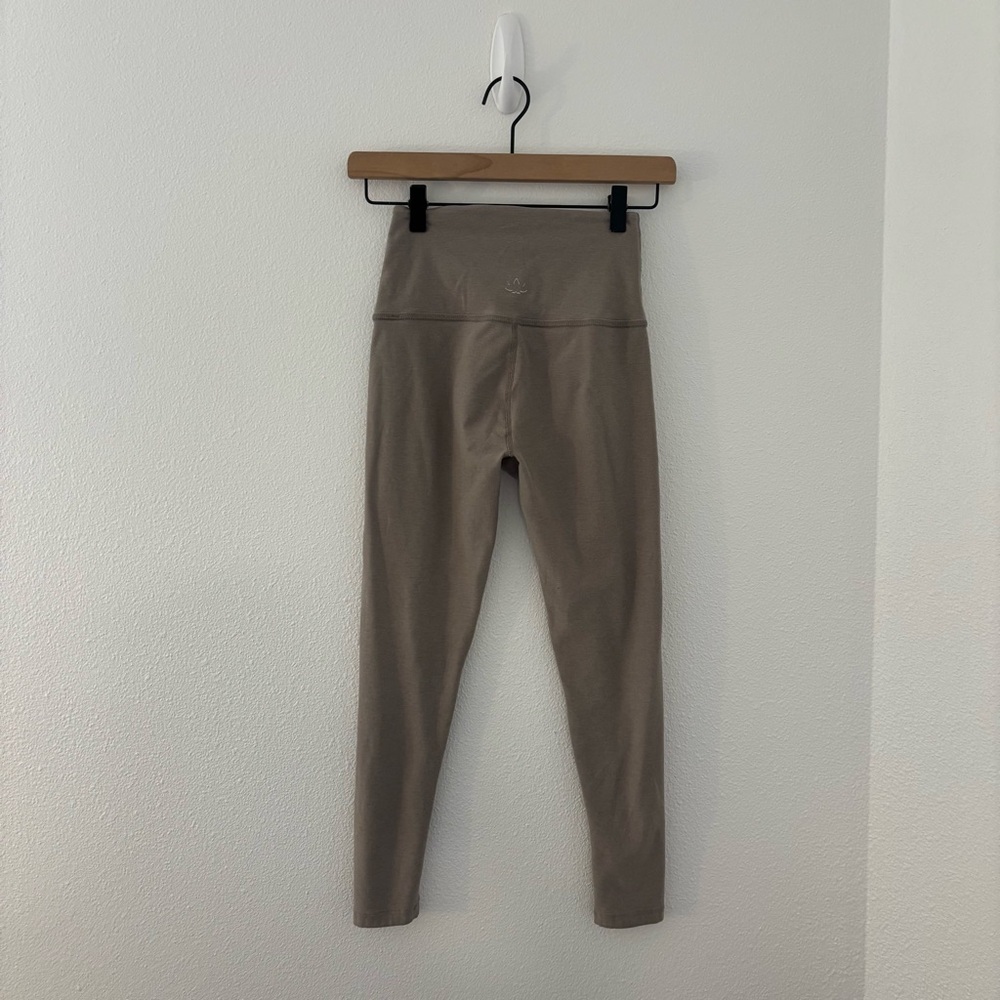 Beyond Yoga tan high rise leggings cropped length